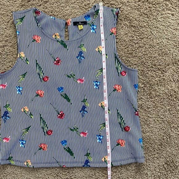 Jules & Leopold Striped Floral Tank Blouse - Picture 7 of 7